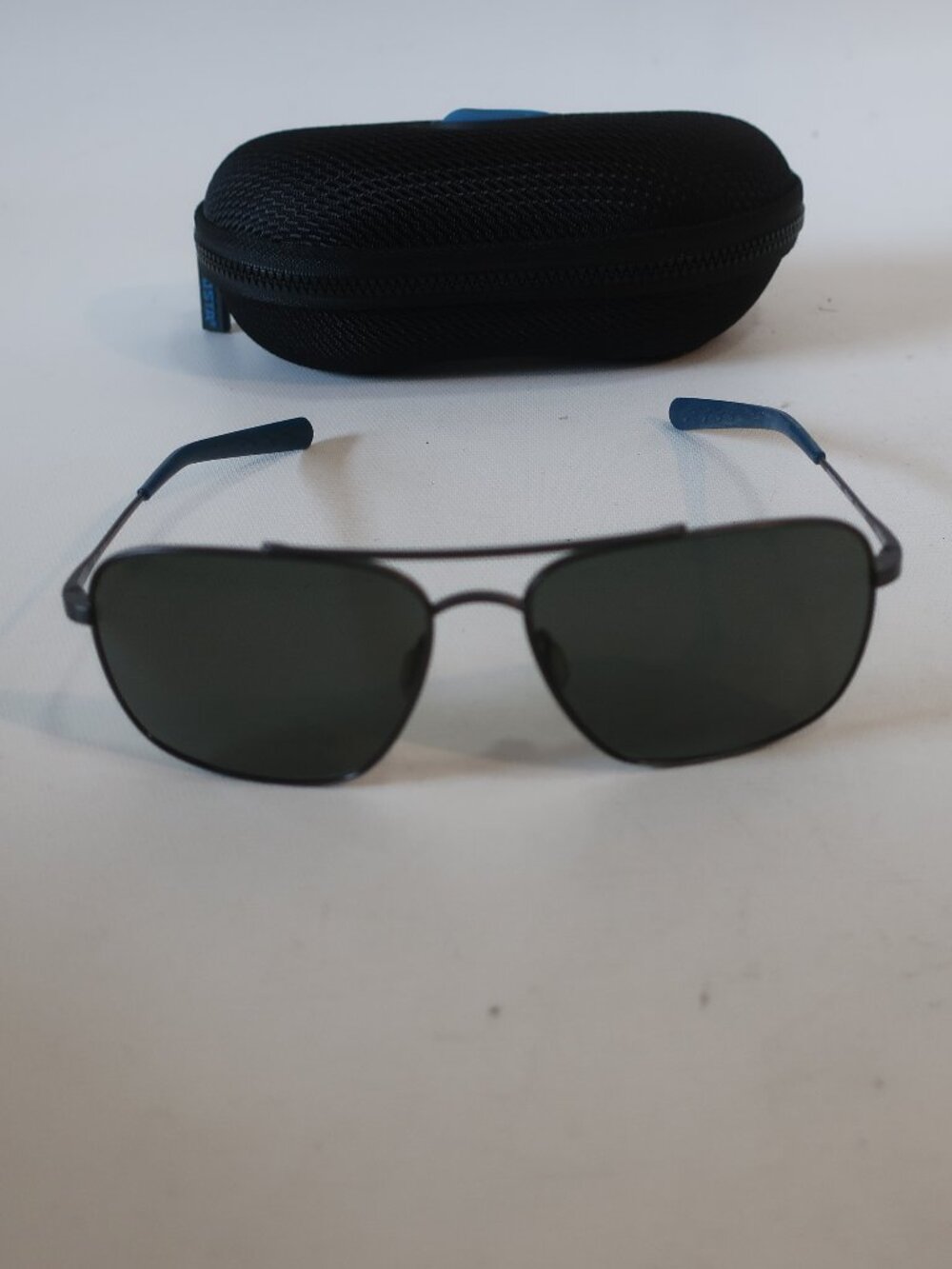Men Women Costa Canaveral Titanium Metal Frame Blue Arm Smoked Lense Sunglasses